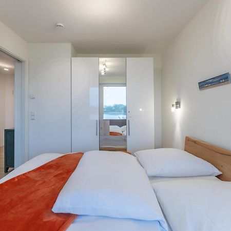 Ferienwohnung "Halligstork" Direkt Am Nordseedeich Mit Blick Auf Den See Nordstrand Dış mekan fotoğraf